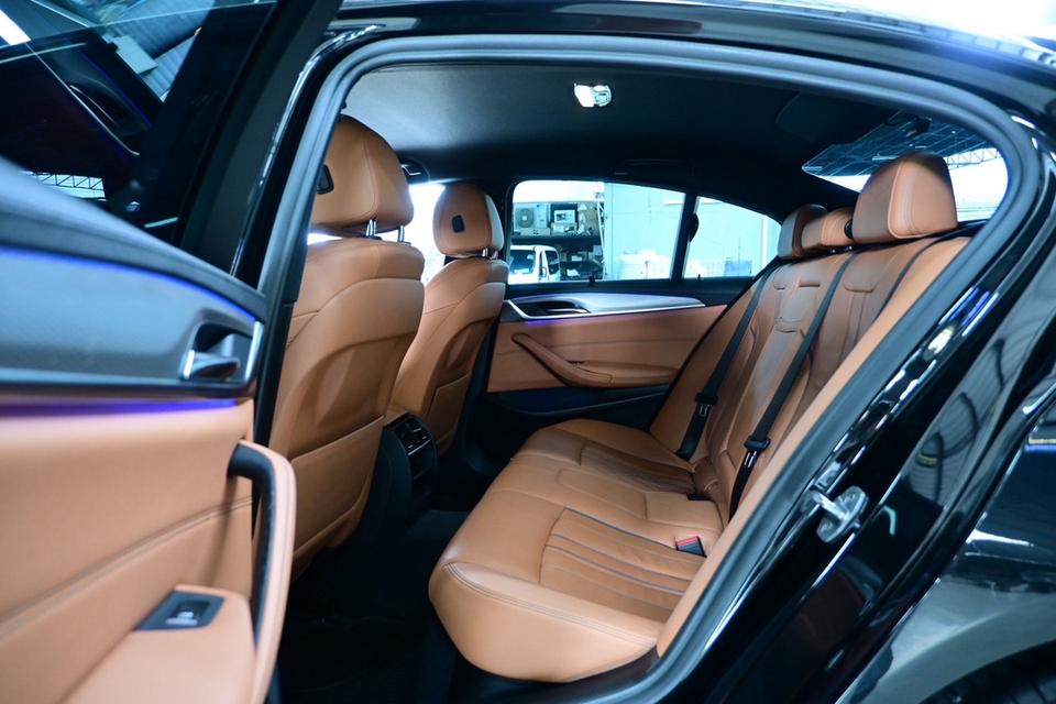 รหัสรถ BK3579 🚘 BMW 520d M Sport (G30) ปี 2019 รูปที่ 16