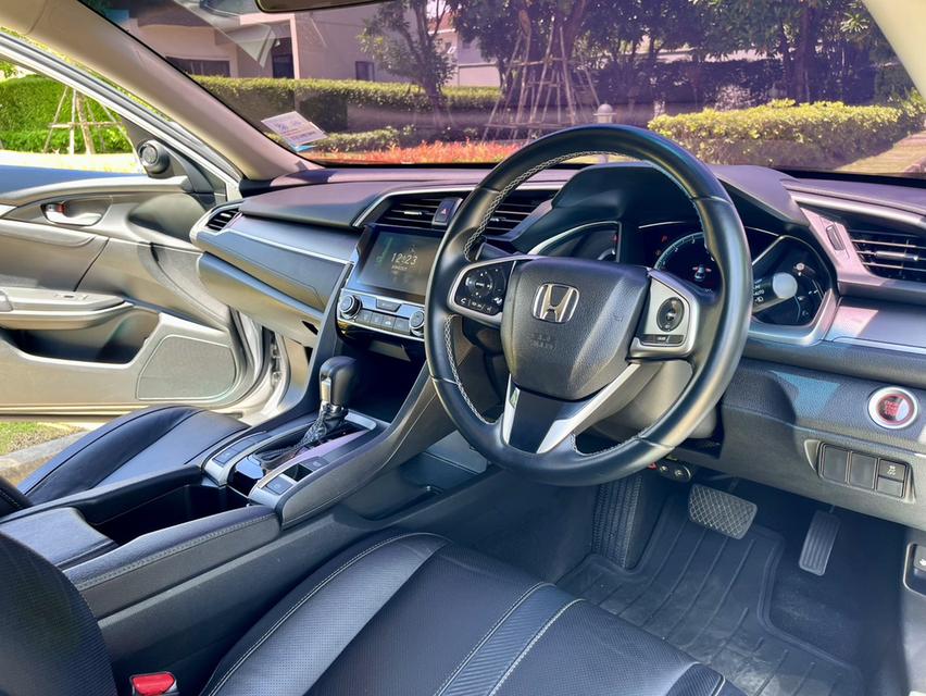 HONDA CIVIC 1.8 EL  ปี  2017 8