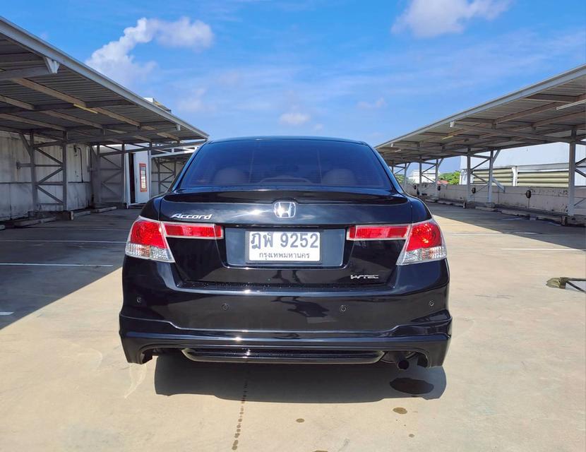 HONDA ACCORD 2.0 E V-TEC ปี2011 สีดำ