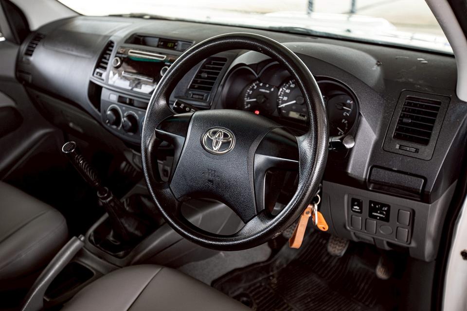 Toyota Vigo Champ SmartCab 2.5E ดีเซล เกียร์ธรรมดา ปี 2014 สีขาว 15