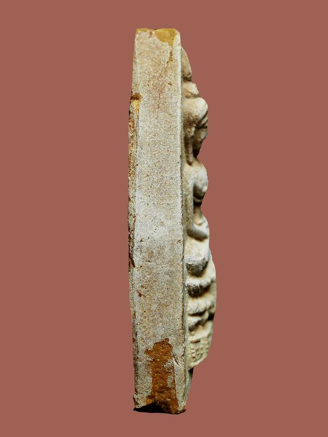 พระผงพิมพ์กลีบบัว หลวงปู่โต๊ะ วัดประดู่ฉิมพลี หลังยันต์ตรี พิมพ์ใหญ่ ปี 2521....เก่า เดิมๆ รูปที่ 4