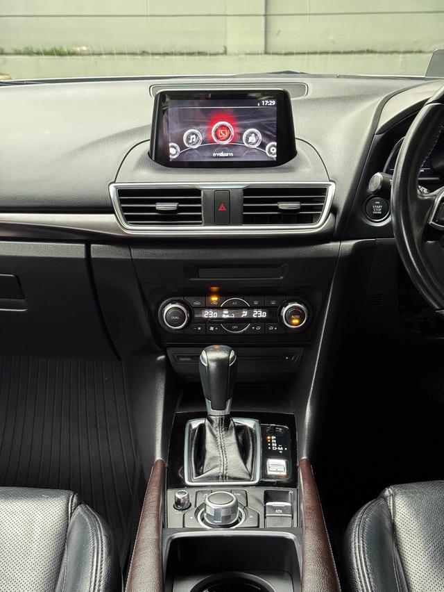 รหัสรถ AVA2211 ⚡️ Mazda3 Sport Hatchback 2.0 Skyactive 2.0 S Top สุด ปี 2018 ใช้น้อย 14
