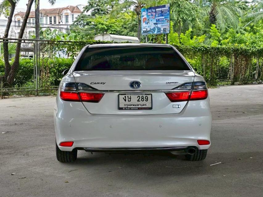 Toyota Camry 2.5Hybrid ปี16