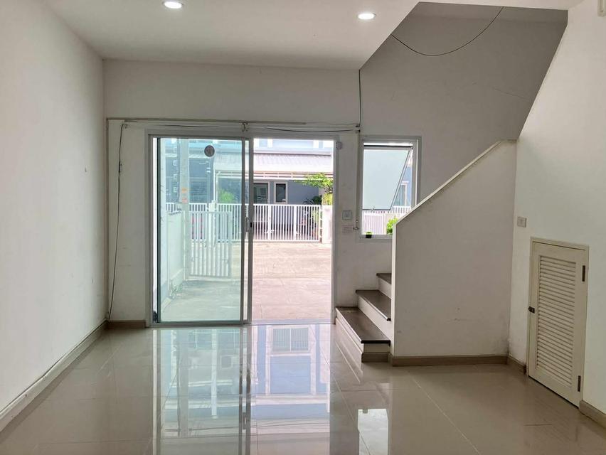 ปล่อยบ้านต่อ ส่งมาแล้ว 4 ปี 8