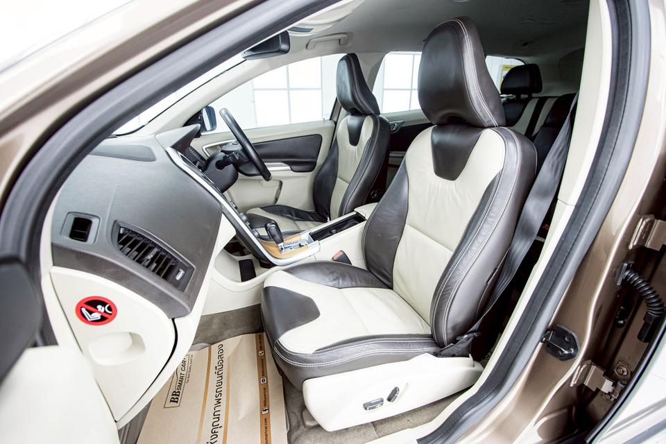 VOLVO XC60 2.0 D3 2012  7