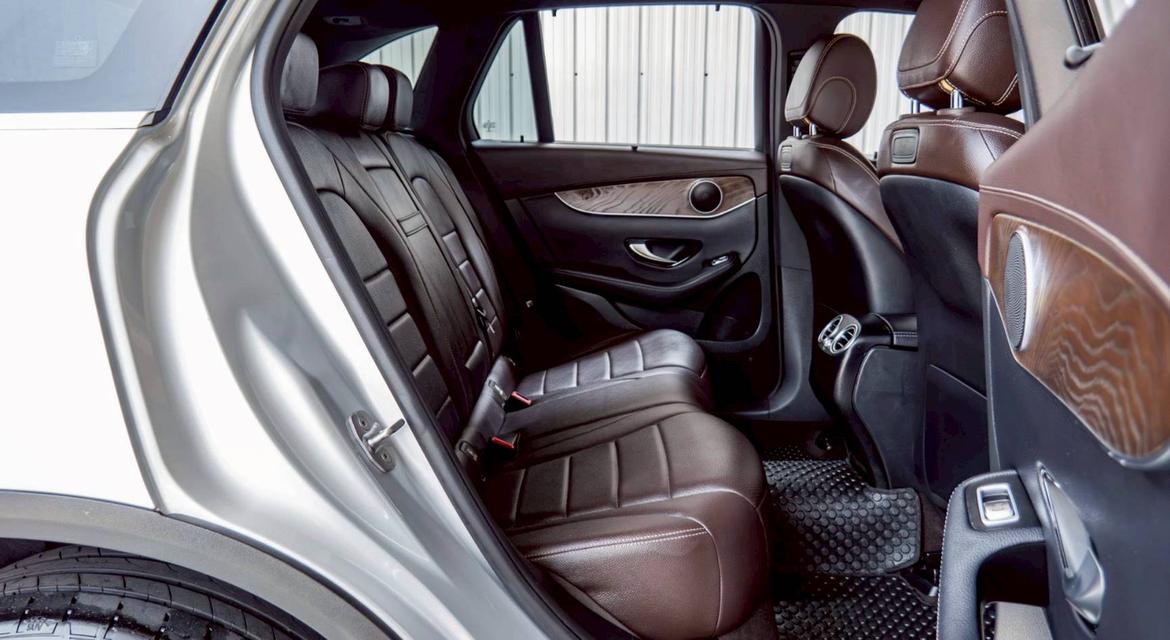 Benz Glc250d 4Matic ปี18 รูปที่ 12
