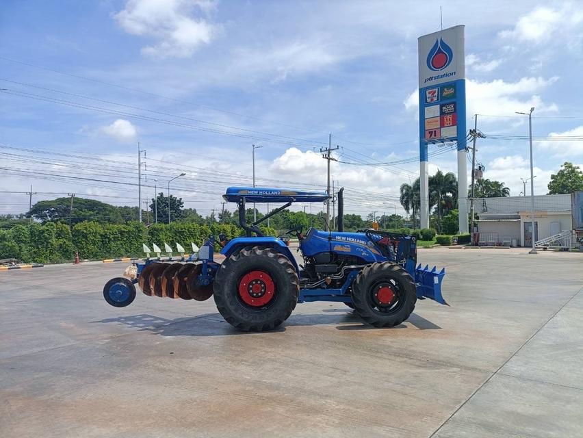 รถไถ New Holland 3