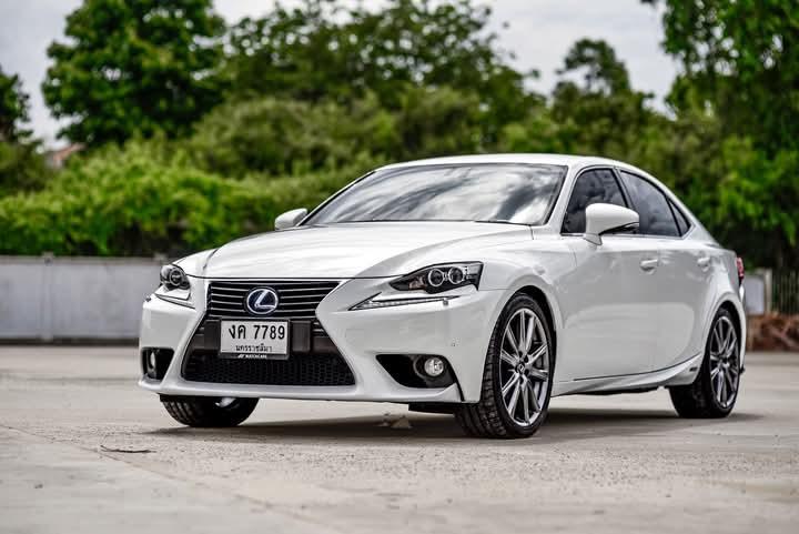 Lexus IS 460 ปล่อยขาย