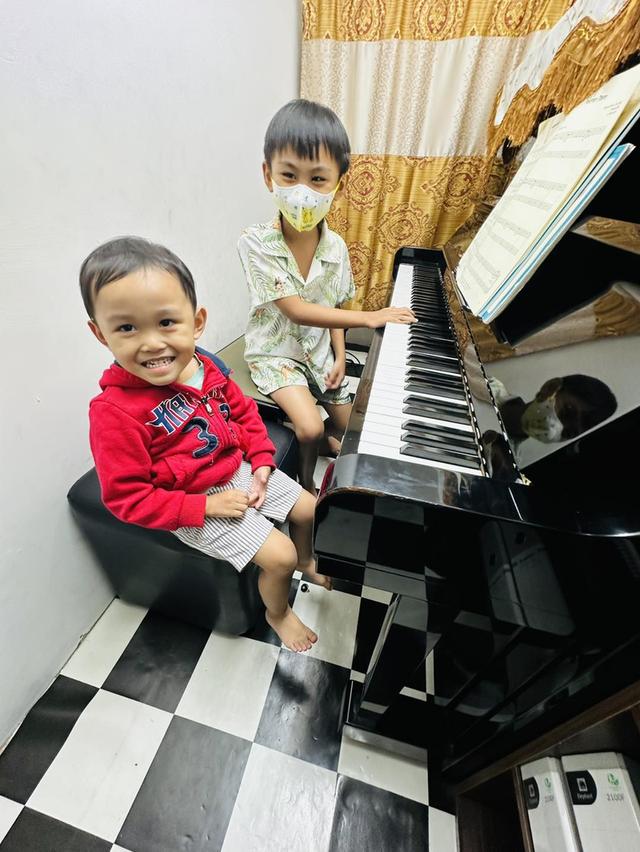 รับสอนเปียโน ที่ Fin Music School 14