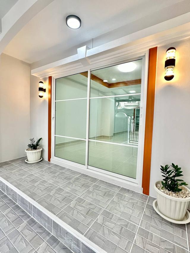 หมู่บ้านลภาวัน1      4