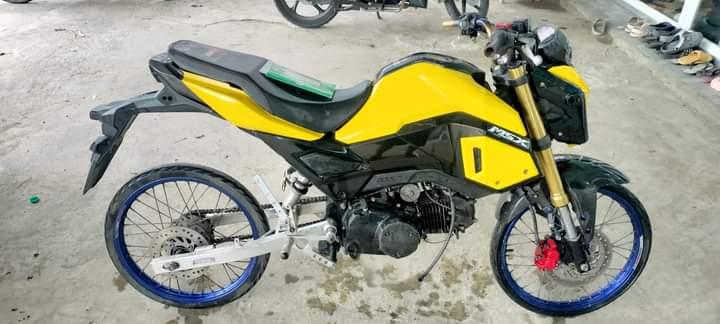 ขาย Honda msx สีเหลือง 4