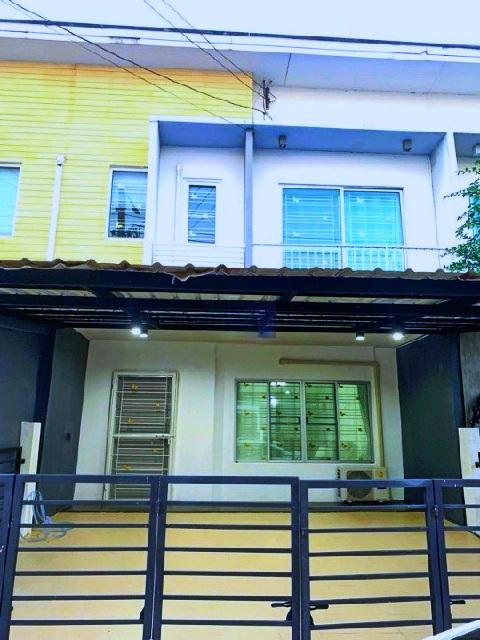 จัดเต็มเฟอร์ เครื่องใช้ไฟฟ้า 23ตร.วา.วัชรพล ถ.เพิ่มสิน ออเงิน ให้เช่าทาวน์โฮมหรู 2 ชั้น BTSคูคต 3.5 กม..3 นอน 2 น้ำ หรูห 1
