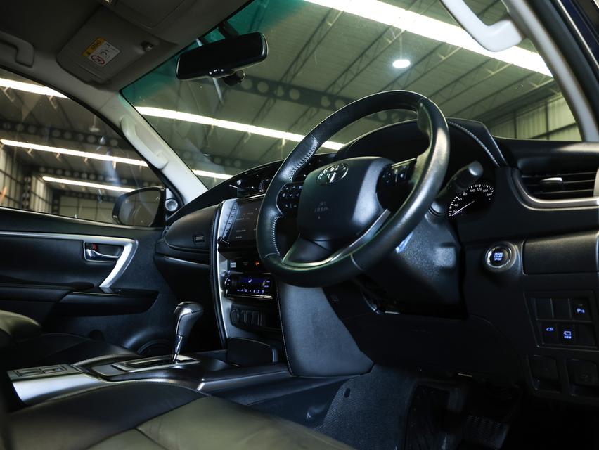 2023 Toyota FORTUNER 2.4 (ปี 15-25) Leader V SUV AT B5581 รูปที่ 11