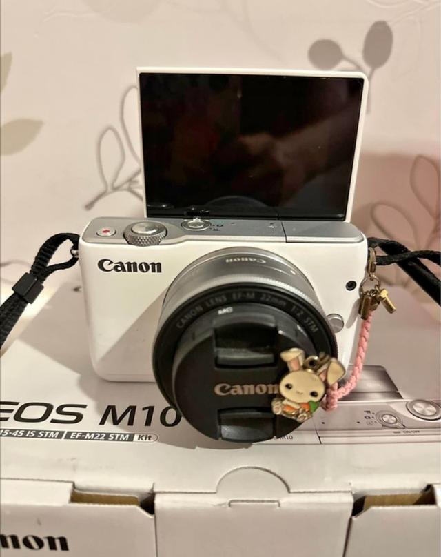 Canon EOS M10 1