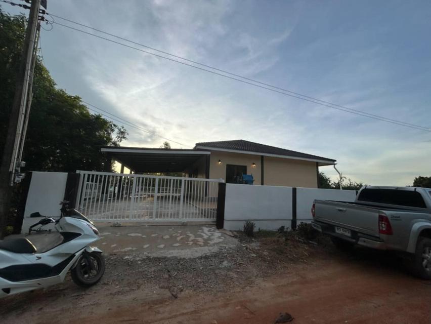 บ้านพร้อมที่ดิน จ.ระยอง ต.เพ อ.เมืองระยอง เนื้อที่101ตรว 11