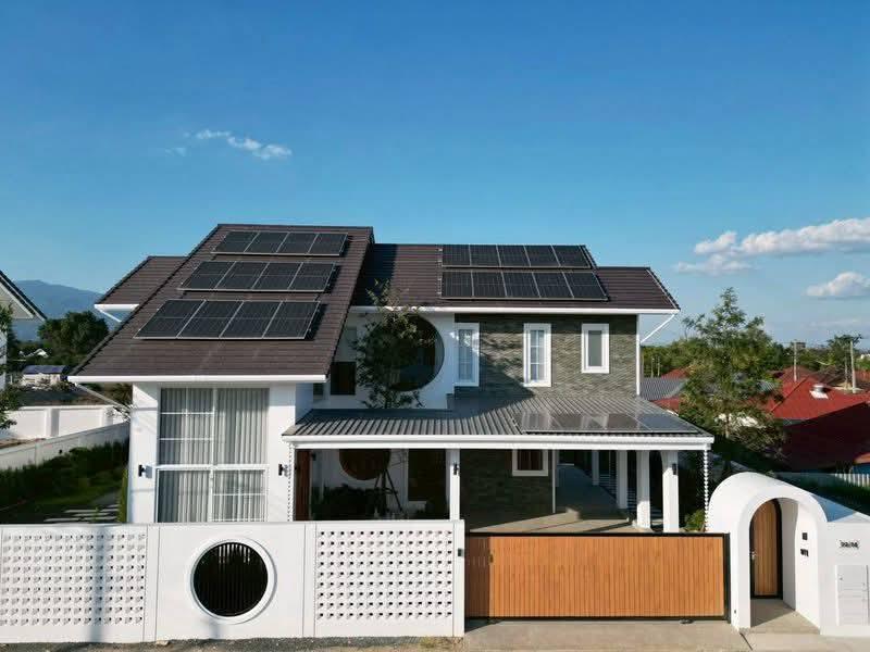 ✨ ให้เช่า Pool Villa หรู 2 ชั้น 4 นอน 5 น้ำ 348 ตรม. ที่ดินกว้าง 213.3 ตรว. เพียง 150,000.-/เดือน (No Pets) 🏊‍♂️ 1