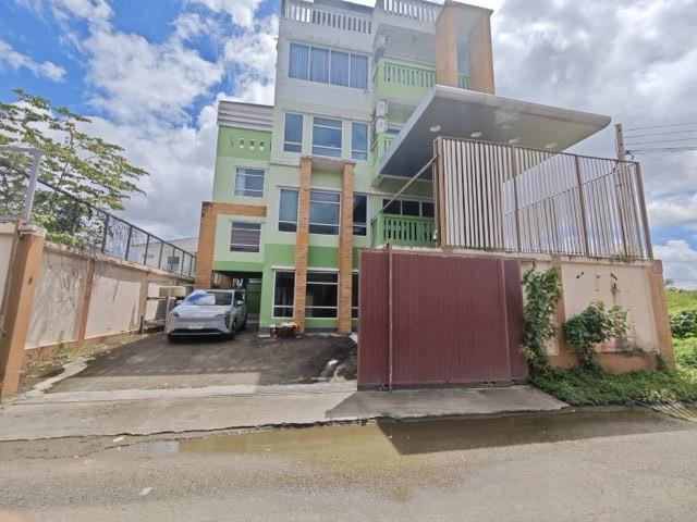 ให้เช่าอาคารสำนักงาน 4 ชั้น ย่านอ่อนนุช 66 พื้นที่ใช้สอยรวม 500 ตร.ม. เขตประเวศ ทำเลดี เดินทางสะดวก เหมาะสำหรับทำ Home Office สำนักงานธุรกิจ  โชว์รูม 1
