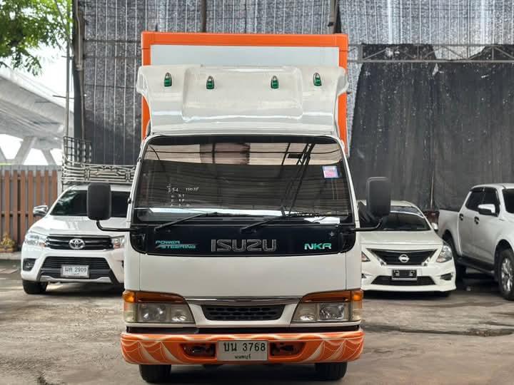 4 ล้อ ISUZU ตู้แห้ง 3 บาน NKR100แรง