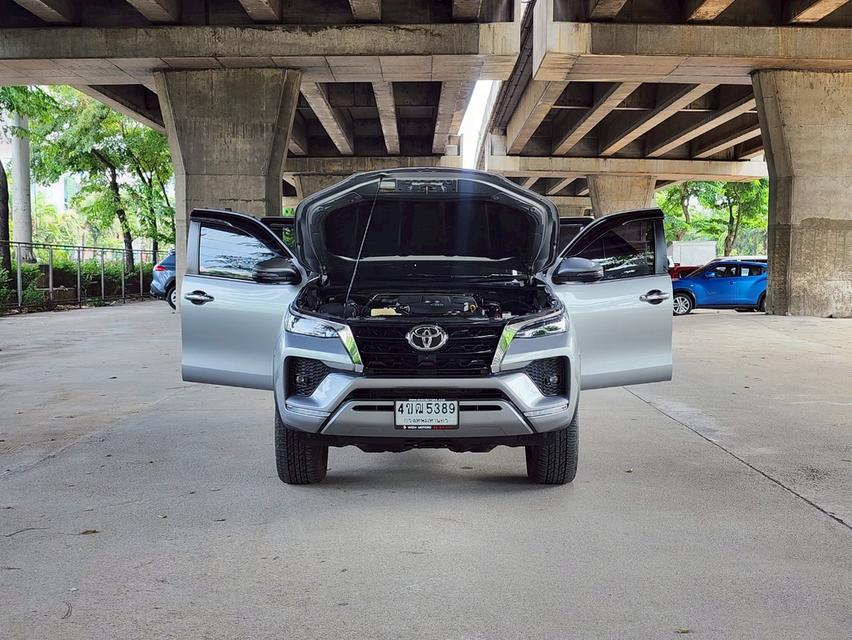 ขายรถ Toyota Fortuner 2.4V 2wd ปี 2023 สีเทา เกียร์ออโต้ 18