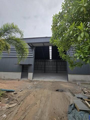 ให้เช่าโกดัง WAREHOUSE FOR RENT รถใหญ่เข้า-ออกได้ ใกล้มอเตอร์เวย์ ใกล้ตลาดจตุจักร จังหวัดชลบุรี 3