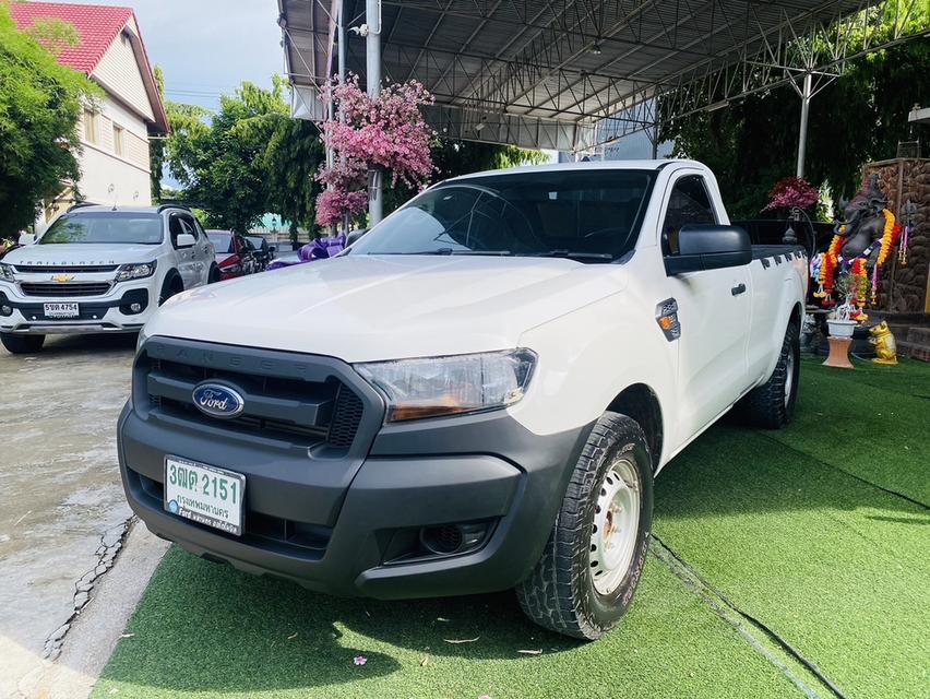   Ford Ranger 2.2 SINGLE ตอนเดียว Standard XL ปี : 2022 เกียร์ : ธรรมดา เครื่องยนต์ : 2.2CC ดีเซล สี : ขาว  3