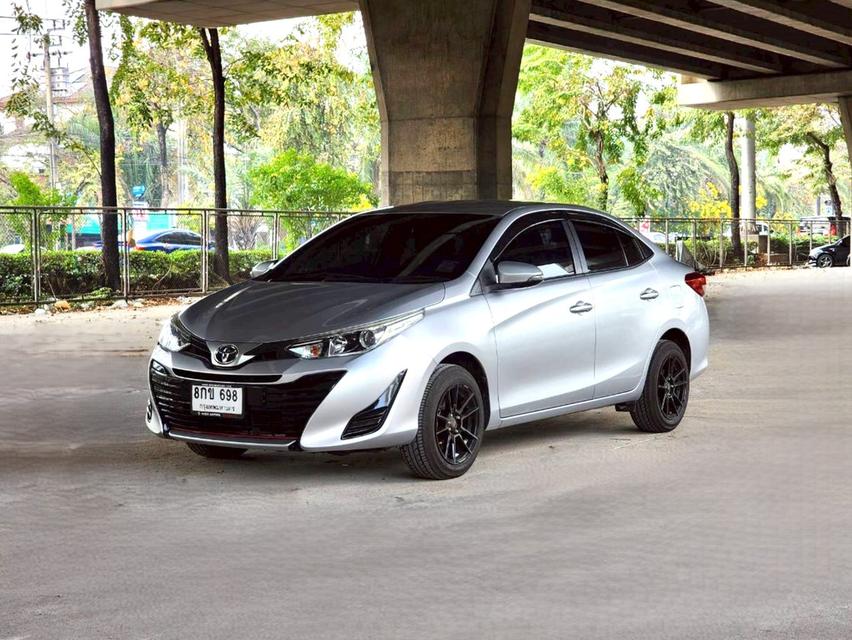 ขายรถ Toyota Yaris Ativ 1.2E ปี 2018 สีเทา เกียร์ออโต้ รูปที่ 3