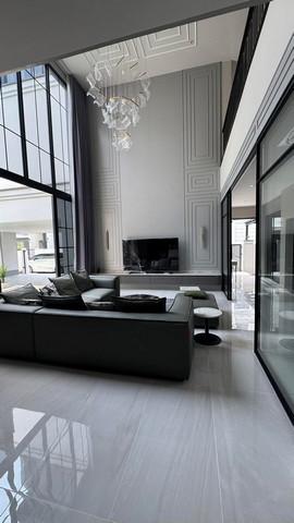 บ้านเดี่ยวMalton Gates Krungthep Kreetha มอลตันเกทส์กรุงเทพกรีฑา มีลิฟต์+ pool villa 5 ห้องนอน 4