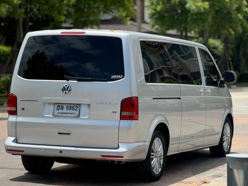 Volkswagen Caravelle ปี 2015 4