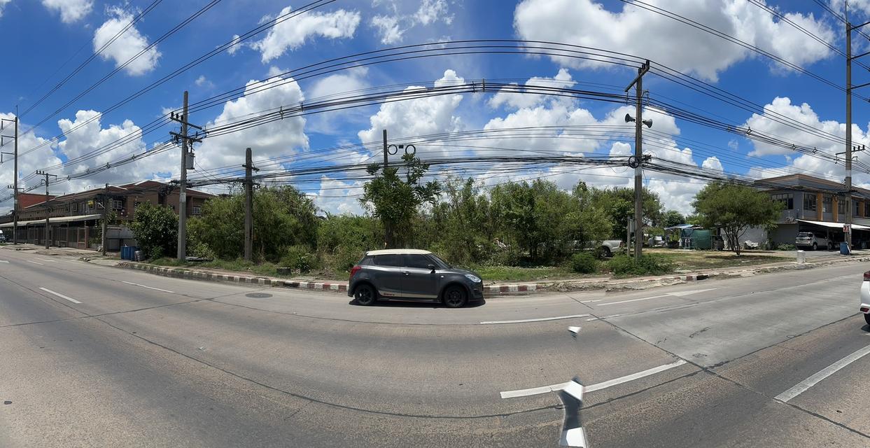 ที่ดินแปลงสวย ทำเลศักยภาพ ตรงข้ามสวนสามพราน ขนาดพื้นที่ : 4 ไร่ 3 งาน 57 ตารางวา 4