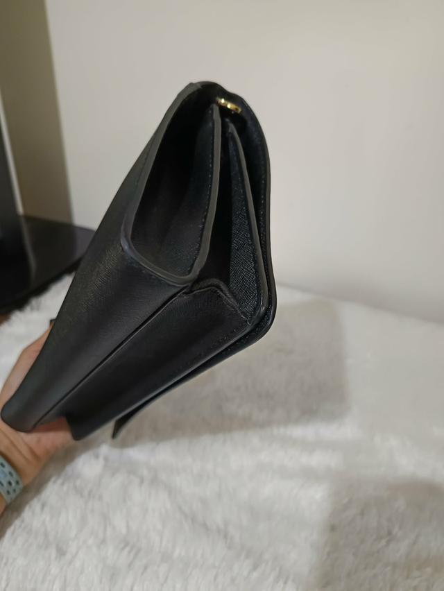 กระเป๋า Used Tory หนังซาฟิโนสีดำ สายครอสถอดได้ ปรับได้ ใส่มือถือได้ สวย 9x3x6 นิ้ว รูปที่ 5