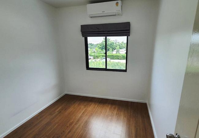 ขายทาวน์เฮ้าส์ หมู่บ้านพลีโน่ พหลโยธิน-วัชรพล เนื้อที่ 21.8 ตร.ว. 2 ชั้น 3 นอน 3 น้ำ 5