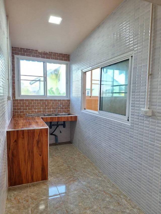 ขายบ้านทาวน์เฮ้าส์ รีโนเวทใหม่ หมู่บ้านบุราพันธ์ หนองจอก 9