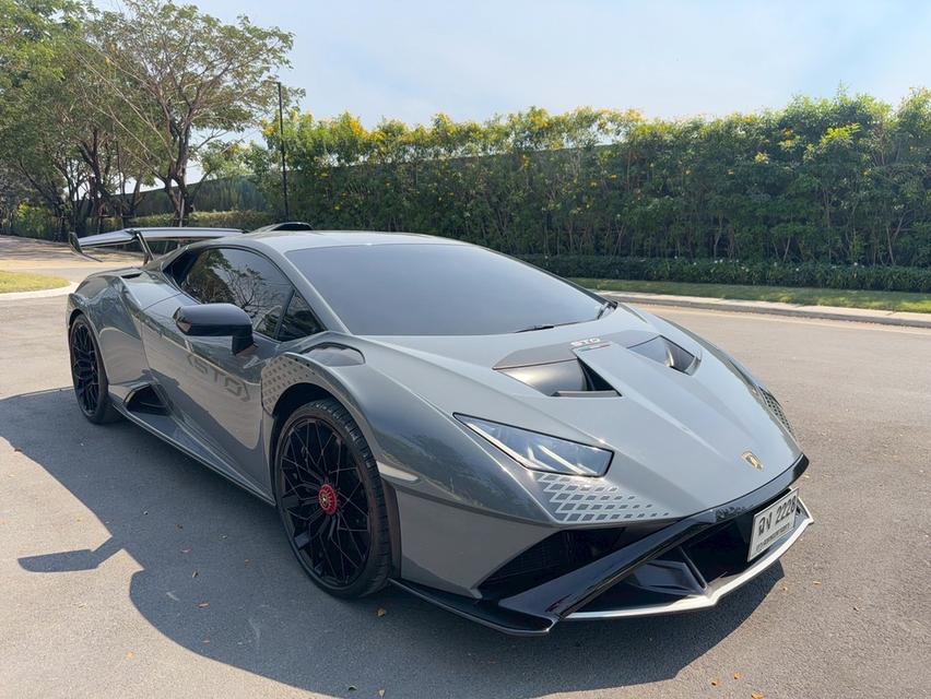 Lamborghini Huracan STO ปี23