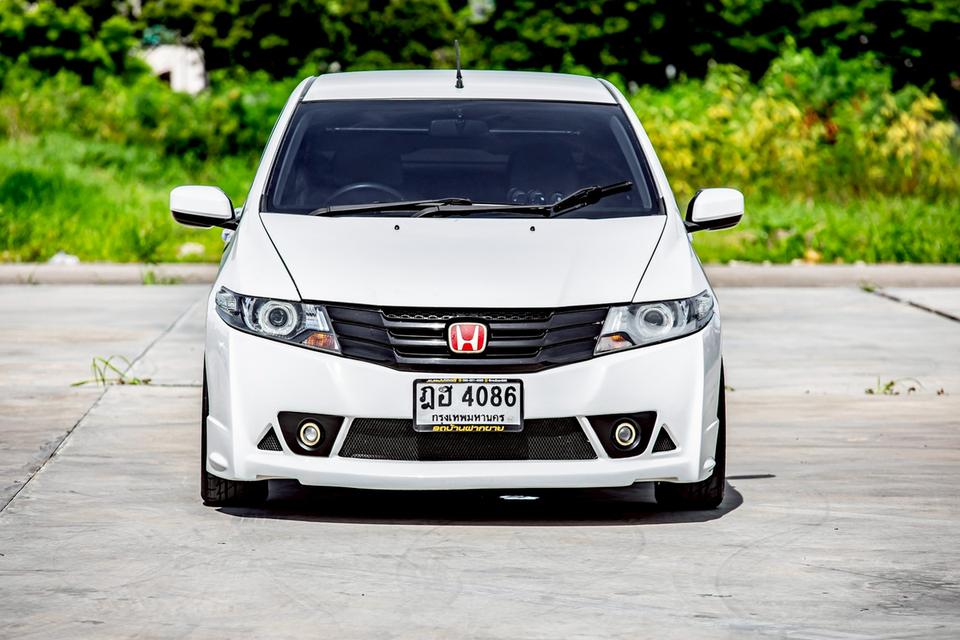 Honda City 1.5V ปี 2010 สีขาว สวยสภาพดี 3
