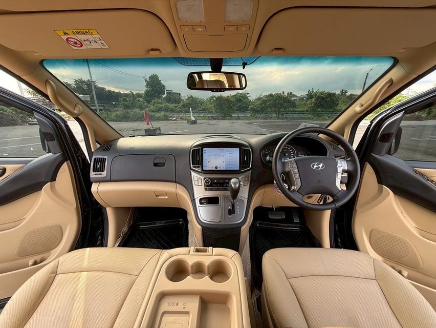 HYUNDAI H-1 2.5DELUXE AT ปี 2021 สีดำ 7