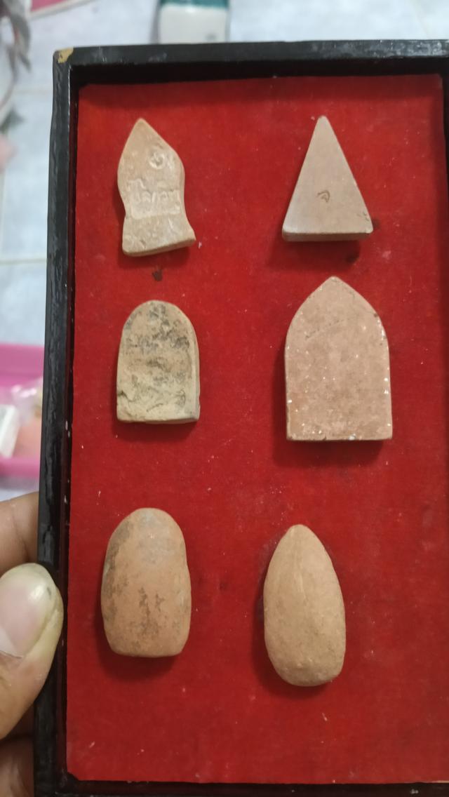 พระกรุ พระนางพญา พระผง รูปที่ 2