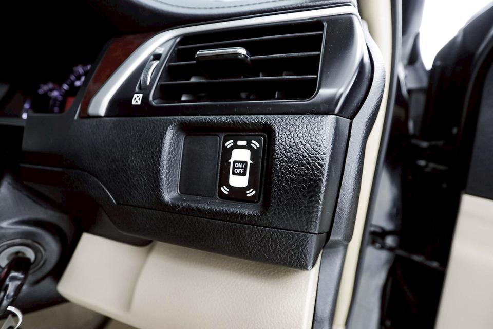 รหัสรถ 1E009 CAMRY 2.0 G 2013 7