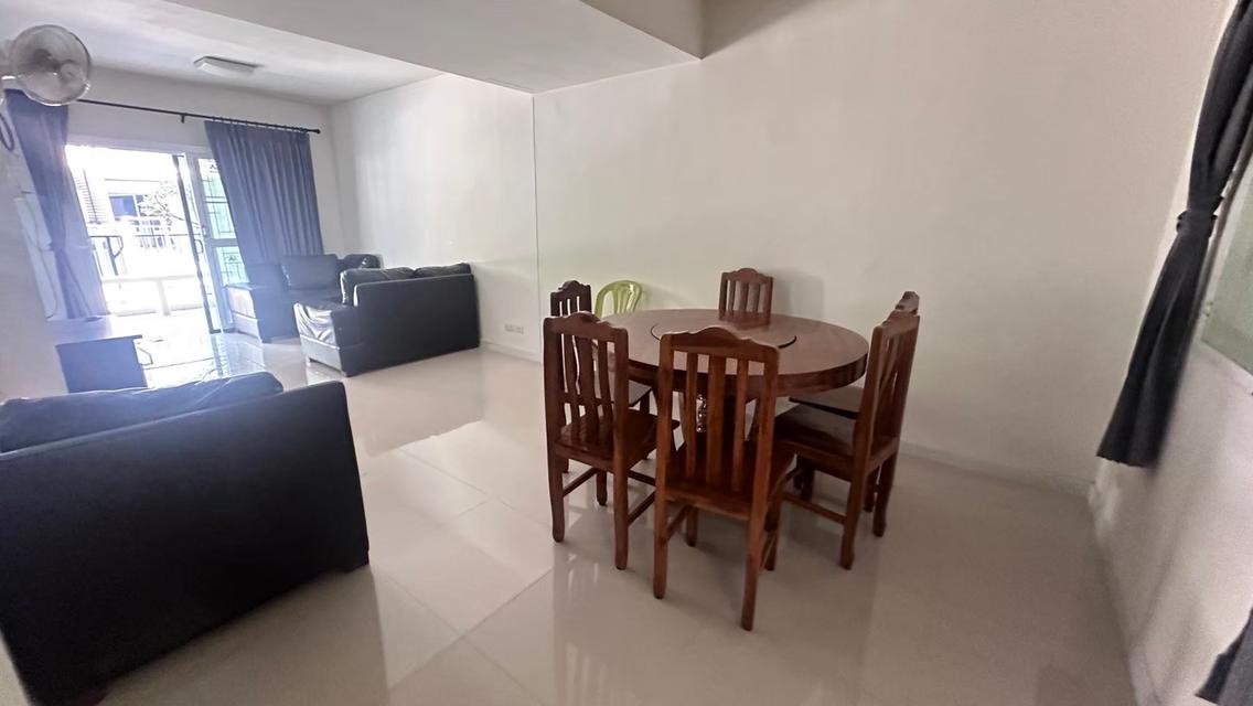 ขายบ้านทาวน์โฮมข้างโรบินสันศรีสมาน65/1 9