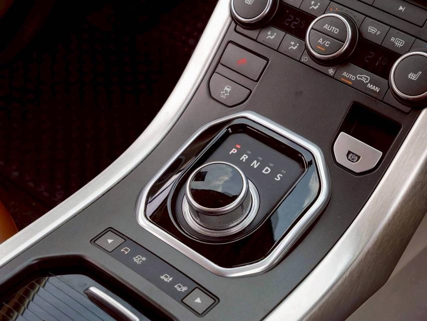  Land Rover Range Rover Evoque SD4 2012 รถสวยคุ้มเกินราคา 13