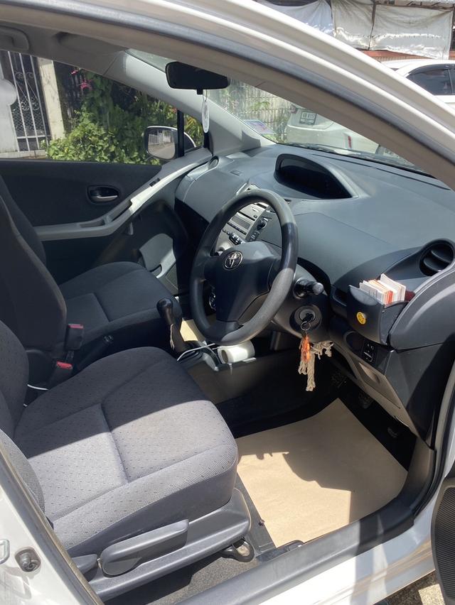 Toyota Yaris 2010 Manual 5