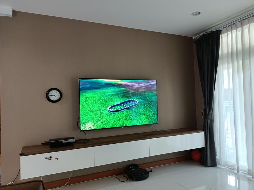 บ้านเดี่ยว 2 ชั้น เนื้อที่ 53.6 ตารางวา 3 ห้องนอน 3ห้องน้ำ 2ที่จอดรถ มีสระว่ายน้ำในหมู่บ้าน 3