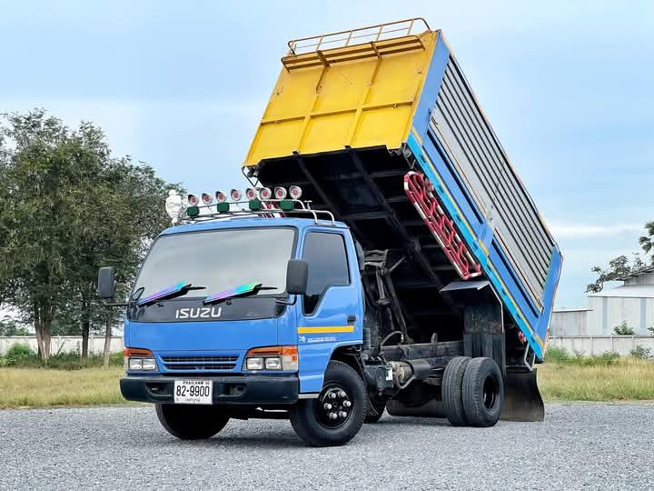 6 ล้อดั้ม ISUZU NPR