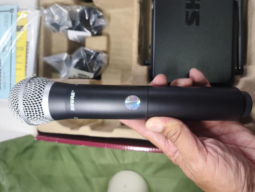 Shure SVX288/PG58-R25 ชุดไมโครโฟนไร้สาย รูปย่อยที่ 2