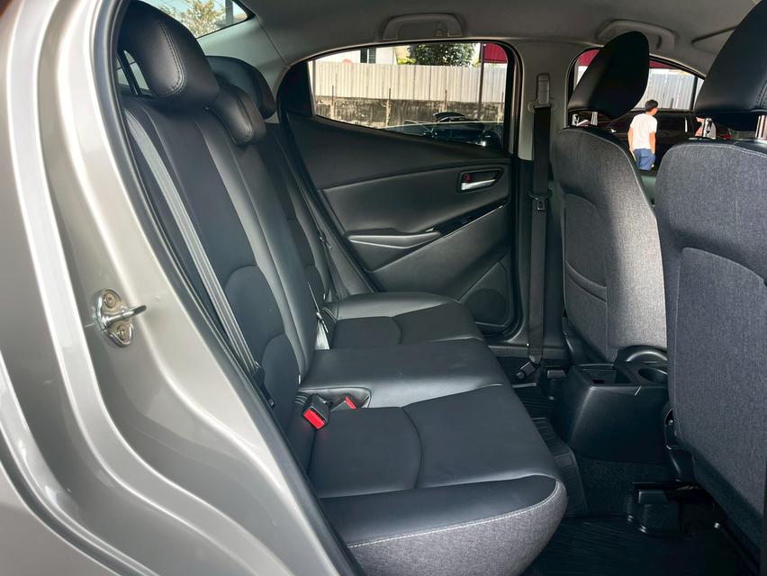 ขายMazda2 1.3S ปี23จด24 15