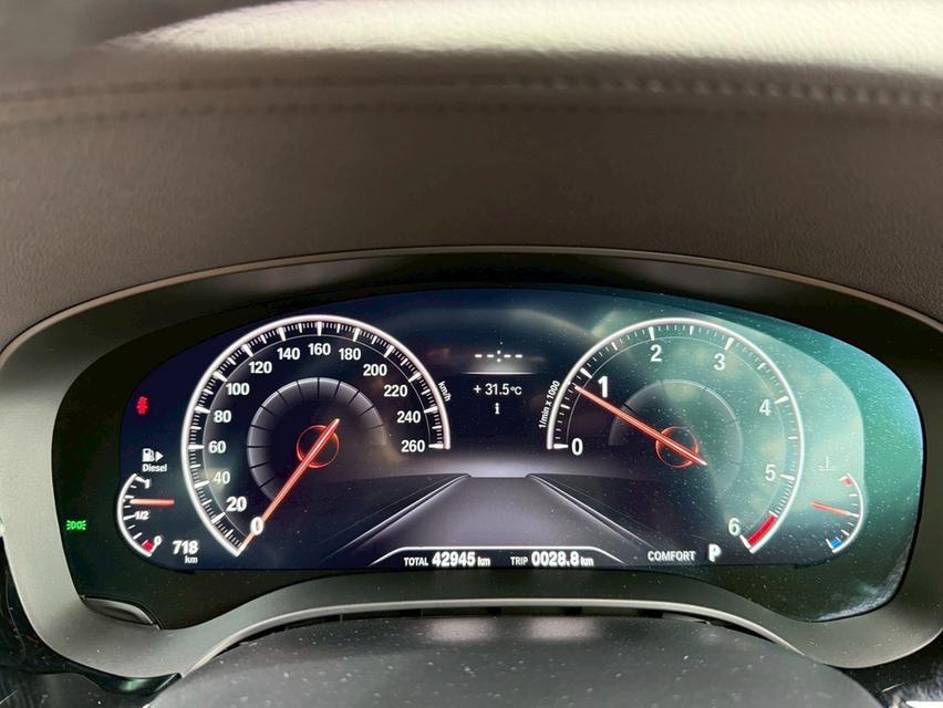 BMW 520 d M-Sport ปี 20 สีขาว ดีเซล 17