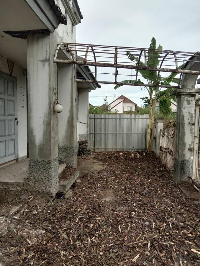 ขายบ้านรังสิตยครนายก 65 คลองสอง เลขบ้านตอง3หลัก สองชั้น 3 ห้องนอน 3 ห้องน้ำ 58 ตรว 5