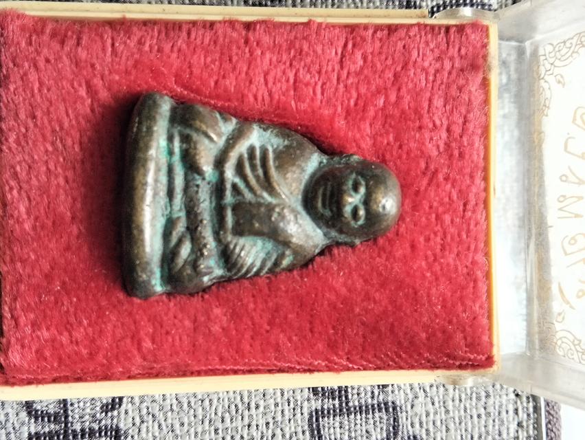 หลวงพ่อเงินปืนแตกปี 28 รูปย่อยที่ 2