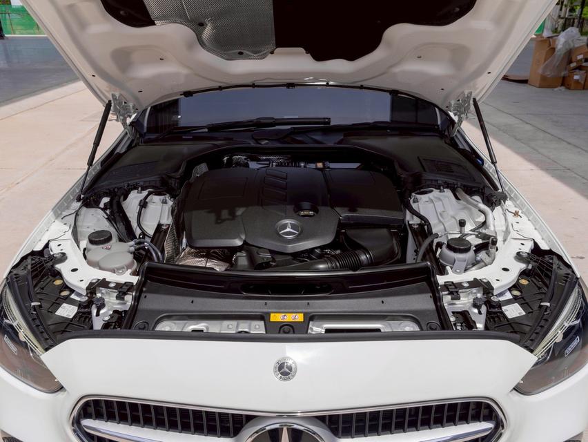 รหัสรถ 12AT3307 MERCEDES BENZ C220d Avant-garde Facelift โฉม W206 | ปี : 2023 จด 25 18