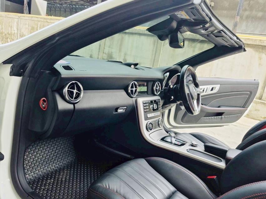 รหัสรถ TBM2929 🎖️2016 Mercedes Benz SLK200 AMG R172🎖️