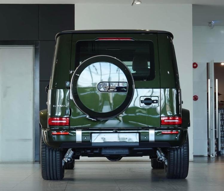 Mercedes-Benz G-Class 450D  4